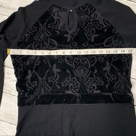 Escio black blouse, sheer with detail in front M - Picture 5 of 8